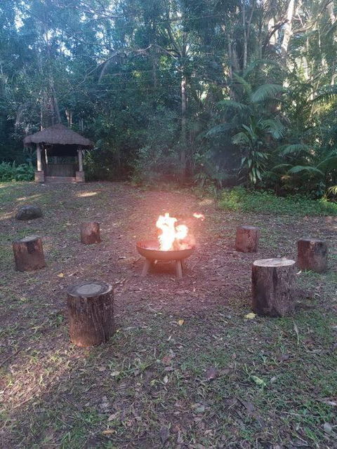 Rainforest Retreat-Fireplace-BBQ-3 Acres- - Accommodation Main Beach 2