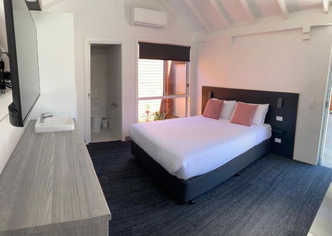 Railway Motel Myrtleford - Accommodation Main Beach 3