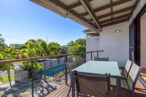 Rainbow Surf 5 - Accommodation Main Beach 1