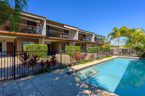 Rainbow Surf 5 - Accommodation Main Beach 0