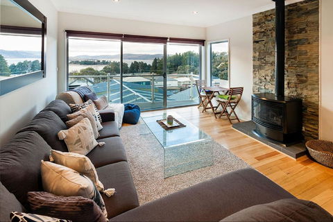 Aspect 2/8a Poly Cow Lane - Accommodation Main Beach 0