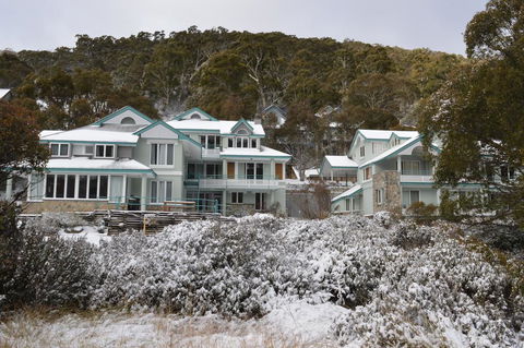 Aspect 2A - Accommodation Main Beach 0