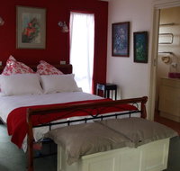 At the Gallery - Accommodation Main Beach