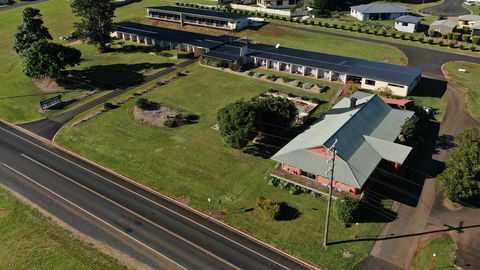 Atherton Apartments - Accommodation Main Beach 3