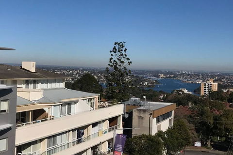 Atria Apartment - Accommodation Main Beach 0