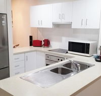 Attenborough Apartments - Accommodation Main Beach