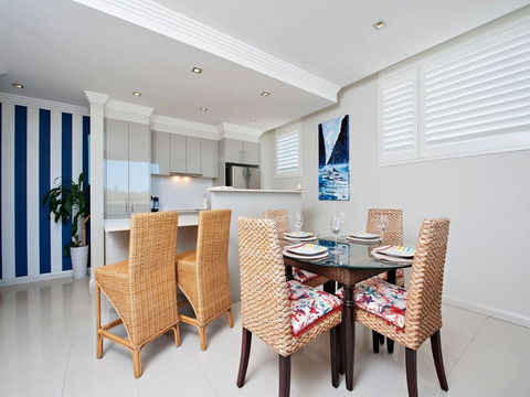 Aura Unit 12 - Shoal Bay - Accommodation Main Beach 3