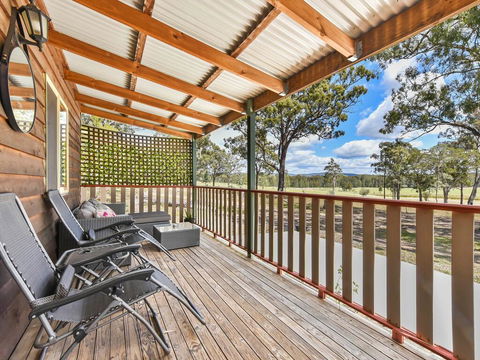 Australiana Cottages - Accommodation Main Beach 0