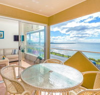 Avalon 1 - overlooking beautiful Convent Beach - Accommodation Main Beach