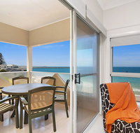 Avalon 3 - views to die for - across the road from convent beach - Accommodation Main Beach