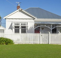 Avery Cottage - Accommodation Main Beach