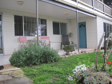 Avoca Breezes - Accommodation Main Beach 0