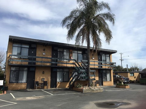 Avondel Motor Inn - Accommodation Main Beach 0