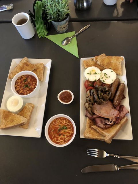 Avondel Motor Inn - Accommodation Main Beach 1