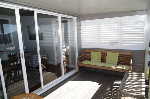 Awesome View, 4 View Street - Accommodation Main Beach 3