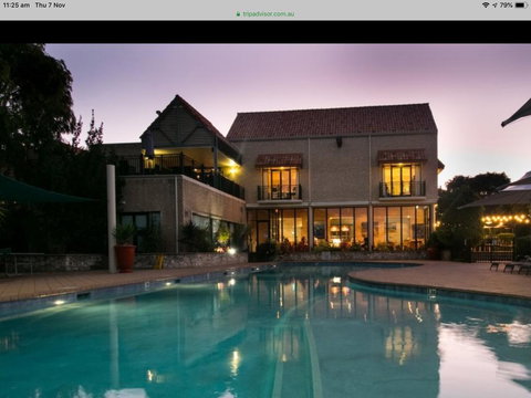 Azure@Ramada - Accommodation Main Beach 0