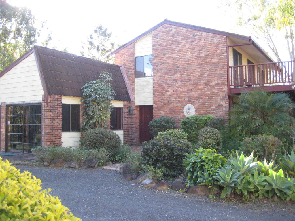Avoca Vale QLD Accommodation Main Beach