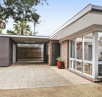 Backyard Bliss - Accommodation Main Beach