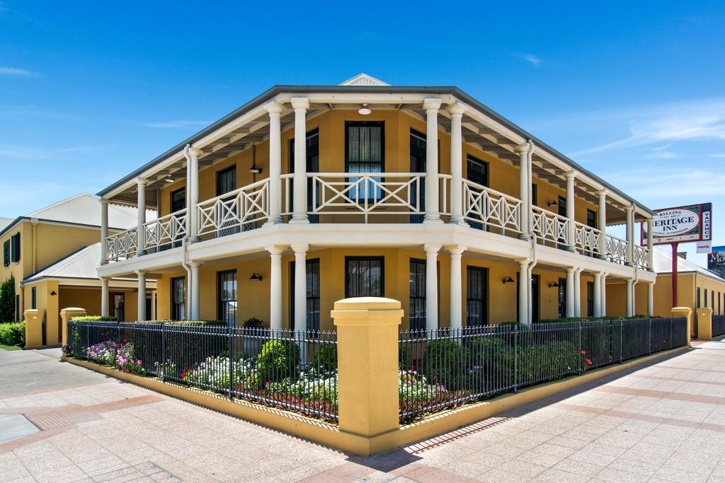 Patchs Beach NSW Accommodation Main Beach