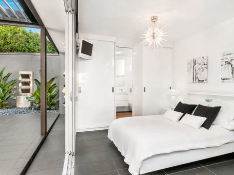 Balmoral Beach Bliss - Accommodation Main Beach 2
