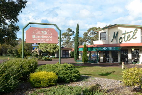 Bandicoot Motor Inn Hamilton - Accommodation Main Beach 2