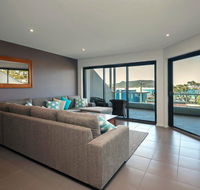 Barefoot Bliss  Fingal Bay - Accommodation Main Beach
