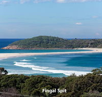 Barefoot' 7/44 Marine Drive - Fabulous Fingal Bay - Accommodation Main Beach