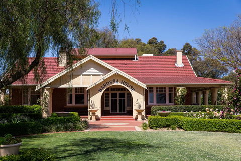 Barossa House - Accommodation Main Beach 0
