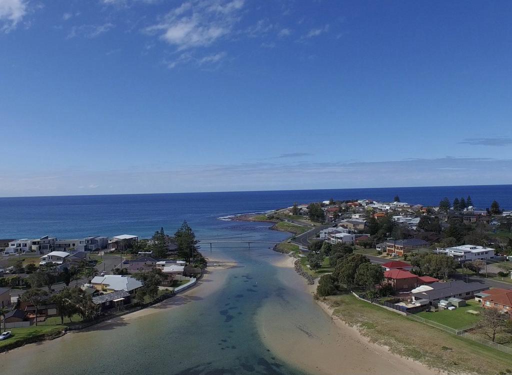 Lake Illawarra NSW Accommodation Main Beach