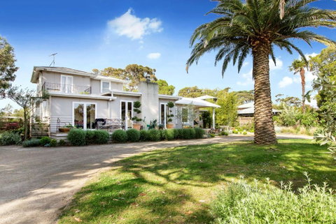 BARRIMA - SOMERS BEACH - Accommodation Main Beach 0