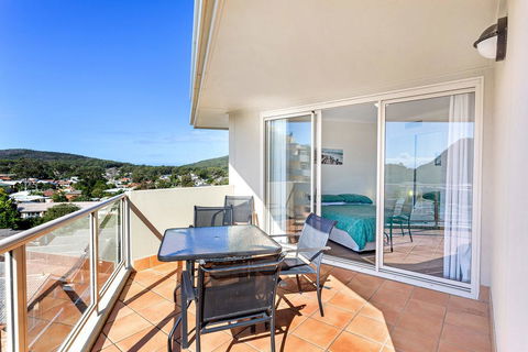 Barrington, Unit 814/43-45 Shoal Bay Road - Accommodation Main Beach 2