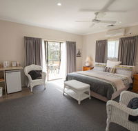 Batemans Bay Manor - Bed and Breakfast - Accommodation Main Beach