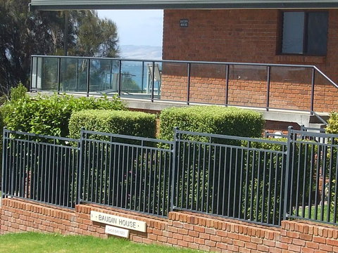 Baudin House - Accommodation Main Beach 0