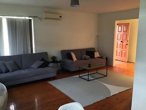 Baulkham Hill House - Accommodation Main Beach 0