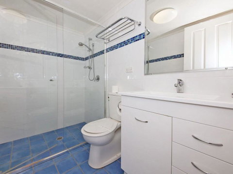 Bay Parklands, Unit 22/2 Gowrie Avenue - Accommodation Main Beach 2