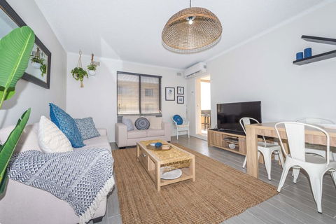 Bay Village 2 - Shoal Bay - Accommodation Main Beach 1