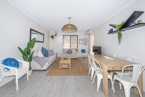 Bay Village 2 - Shoal Bay - Accommodation Main Beach 3