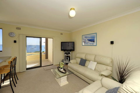 Bay Village, Unit 10/47 Shoal Bay Road - Accommodation Main Beach 2