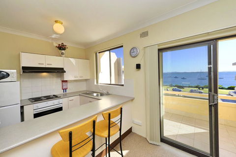 Bay Village, Unit 10/47 Shoal Bay Road - Accommodation Main Beach 1