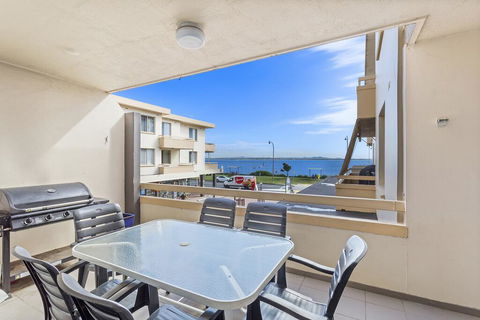 Bay Village, Unit 4/47 Shoal Bay Road - Accommodation Main Beach 1