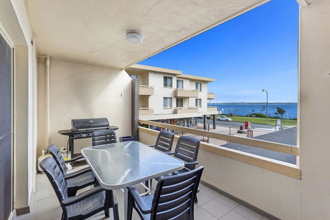 Bay Village, Unit 4/47 Shoal Bay Road - Accommodation Main Beach 0
