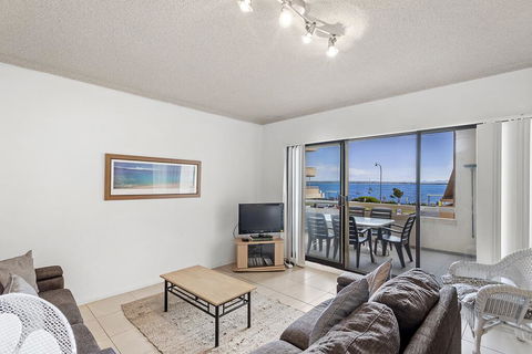 Bay Village, Unit 4/47 Shoal Bay Road - Accommodation Main Beach 2