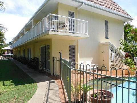 Bayshores Apartment Hervey Bay - Accommodation Main Beach 0