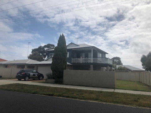 Bayside At Falcon Bay - Accommodation Main Beach 1