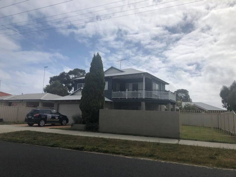 Bayside At Falcon Bay - Accommodation Main Beach 0