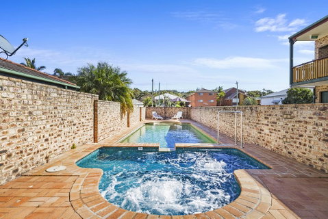 Bayswater Tweed - Accommodation Main Beach 1