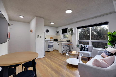 Bayswaterfront Apartments - Accommodation Main Beach 3