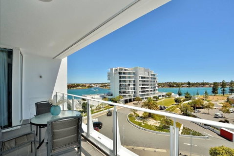 Bayview 608 - Accommodation Main Beach 0