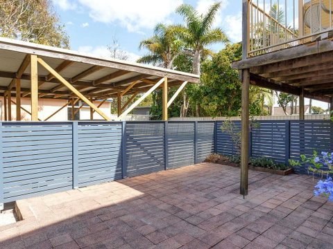 Beach Haven - Accommodation Main Beach 2