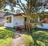 Beach House - Accommodation Main Beach